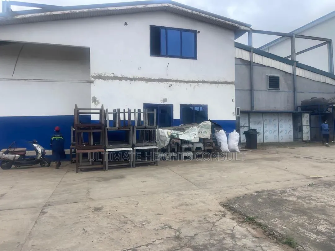 Warehouse 4000 Square Meters for Sale