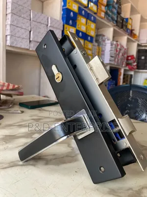 Quality Wooden Door Lock With Black Handles