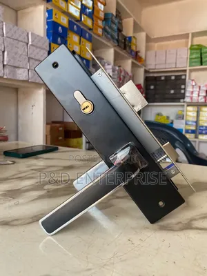 Quality Wooden Door Lock With Black Handles