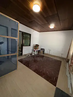 2bdrm House in Community 18 Area, Spintex for rent