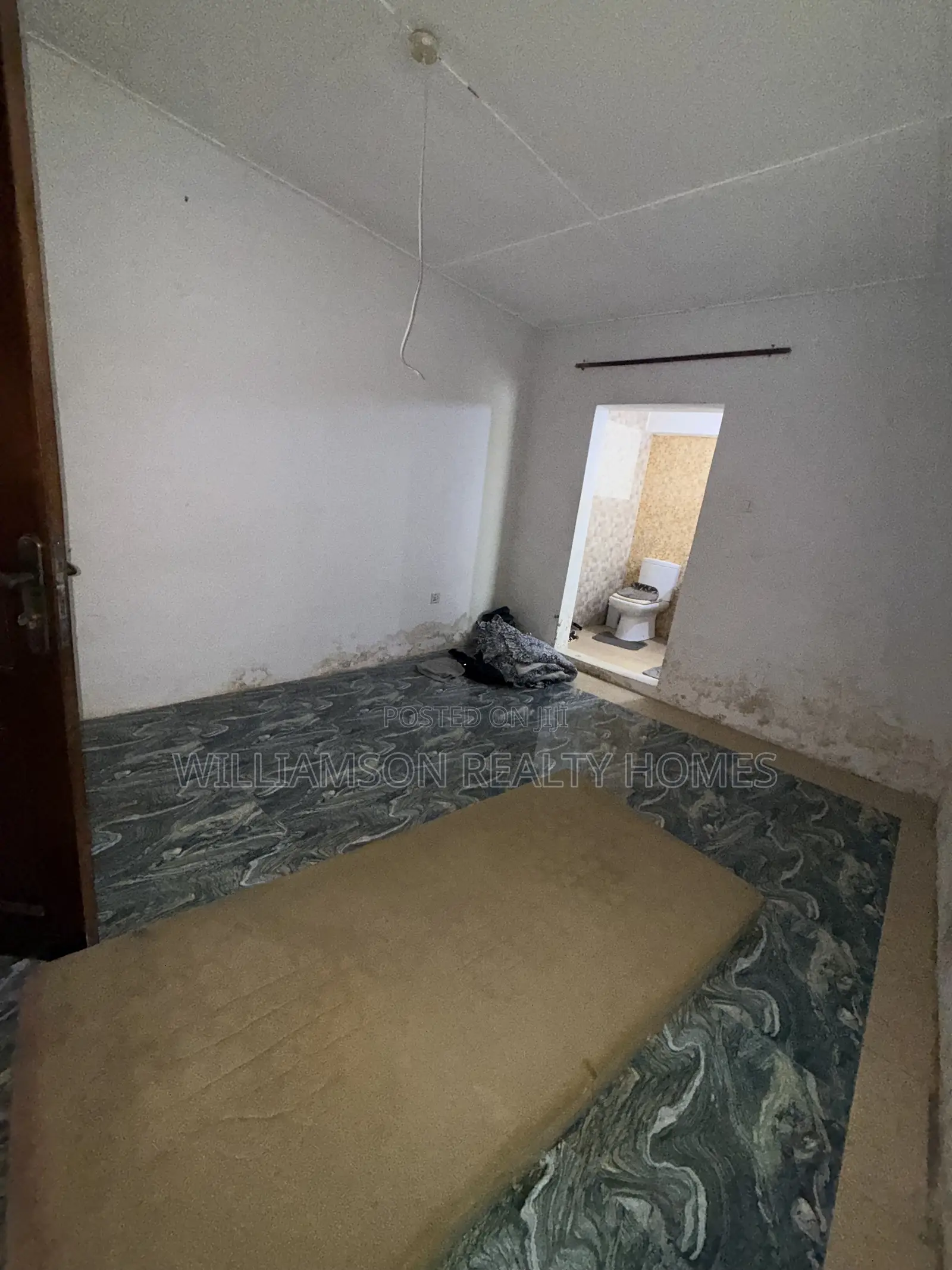 2bdrm House in Community 18 Area, Spintex for rent