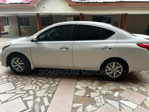 Nissan Versa 2017 White