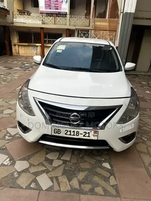 Nissan Versa 2017 White