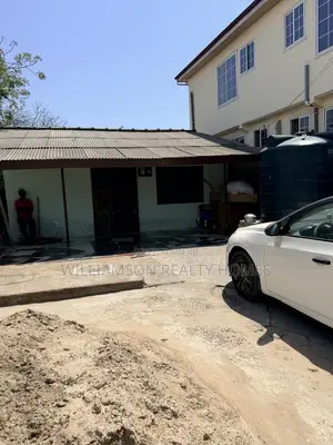 2bdrm House in Community 18 Area, Spintex for rent