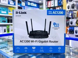 D-Link AC1200 Dual-Band Gigabit Wireless Extender/Repeater