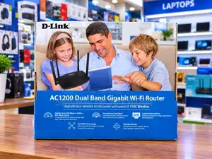 D-Link AC1200 Dual-Band Gigabit Wireless Extender/Repeater