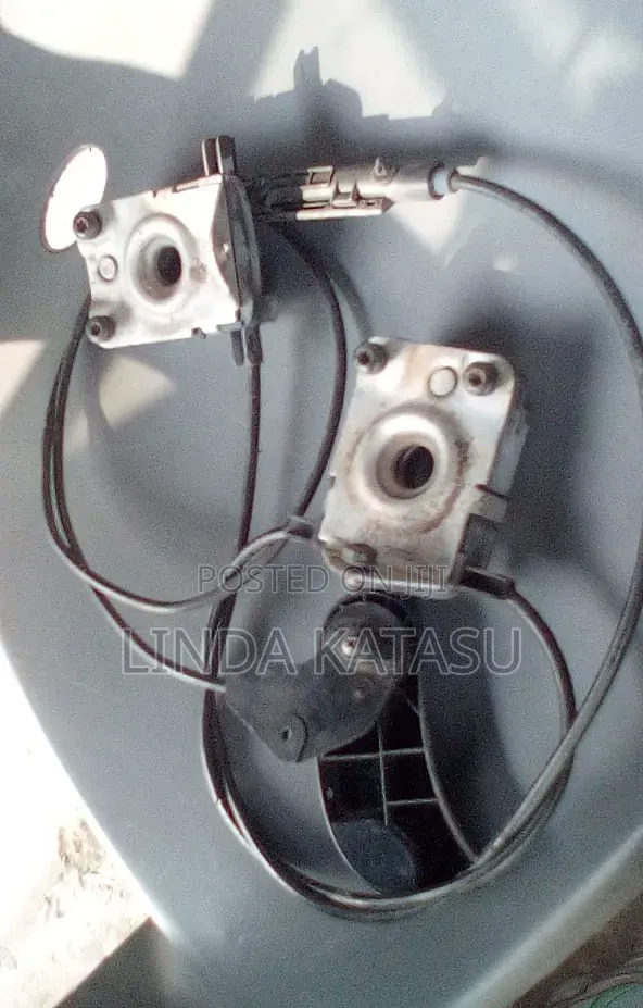 BMW Bonnet Cable E46