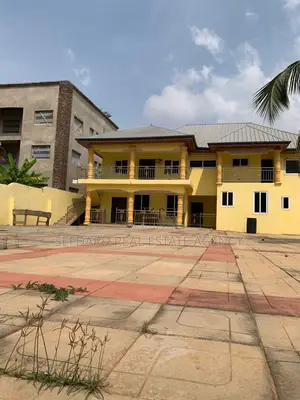 3bdrm Apartment in Sefdard Properties, Gbawe for rent