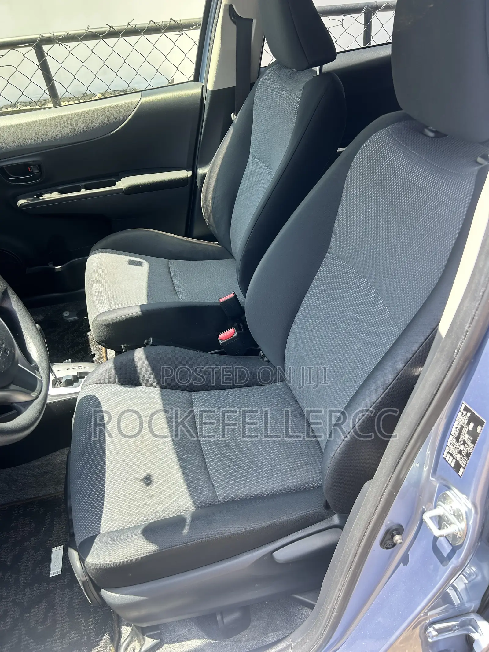 Toyota Vitz 2014 Blue