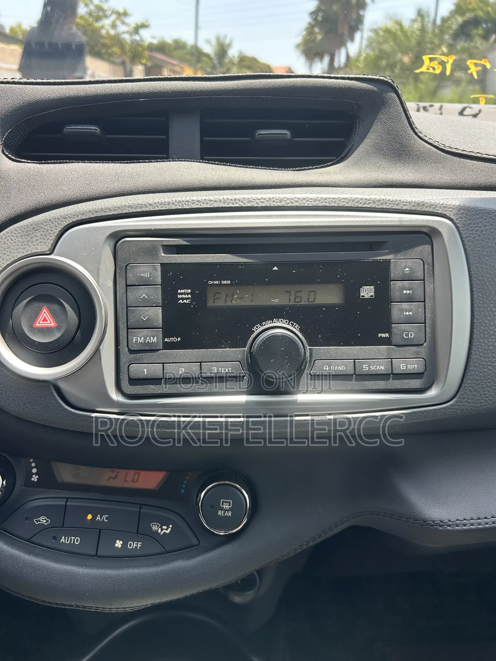 Toyota Vitz 2014 Blue