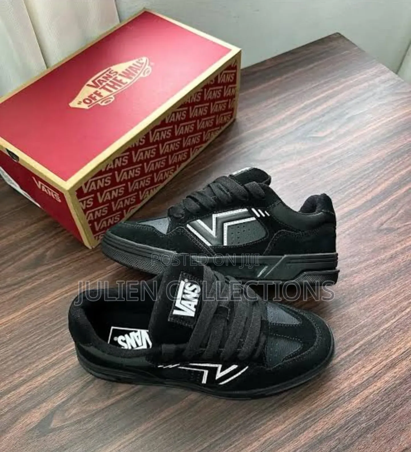 Original Vans Skywear Black and White