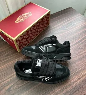 Original Vans Skywear Black and White