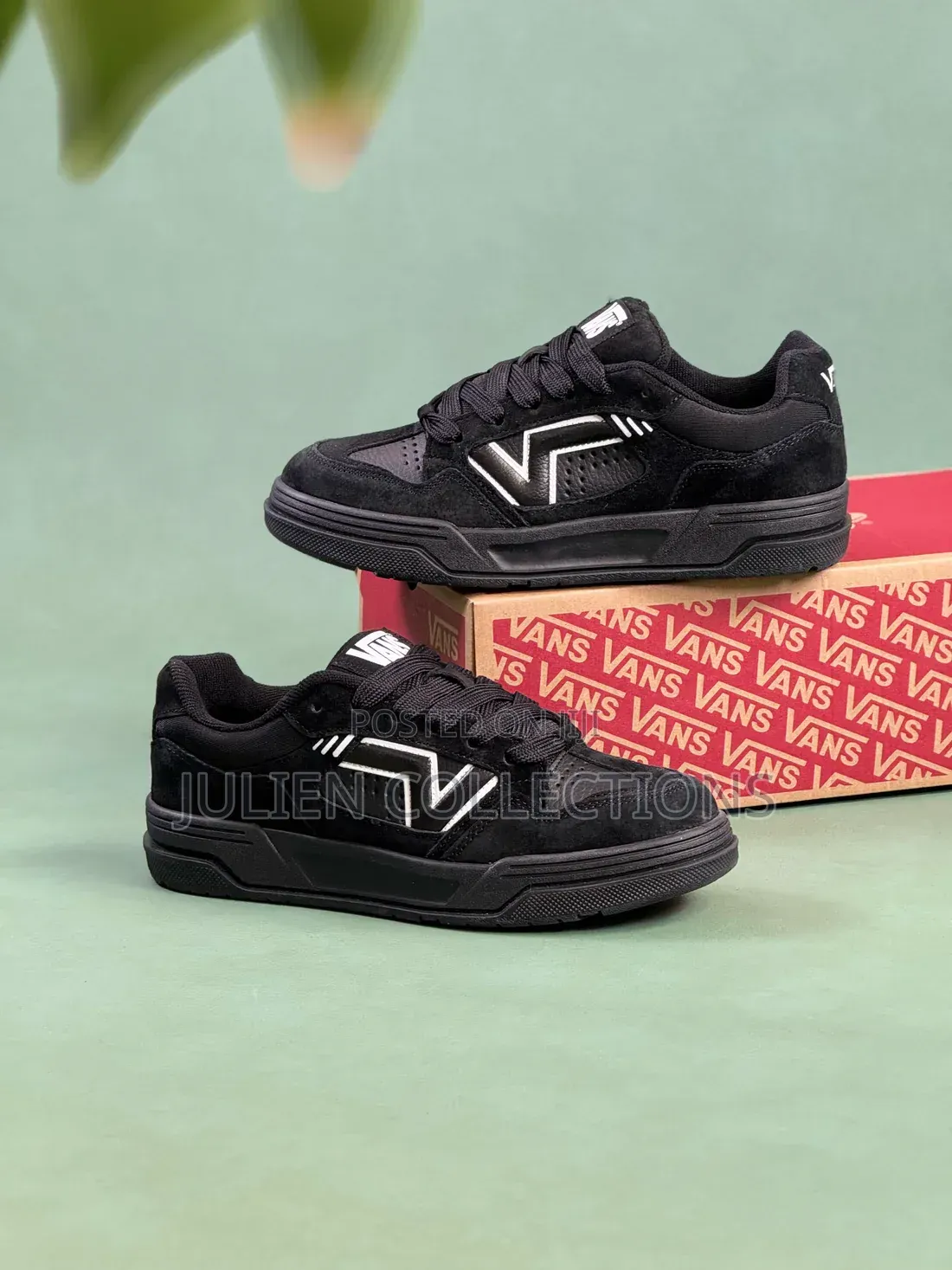 Original Vans Skywear Black and White