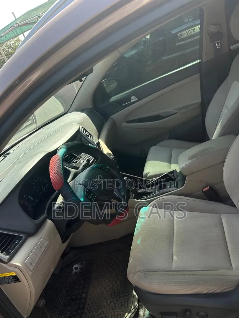 Hyundai Tucson 2017 Brown