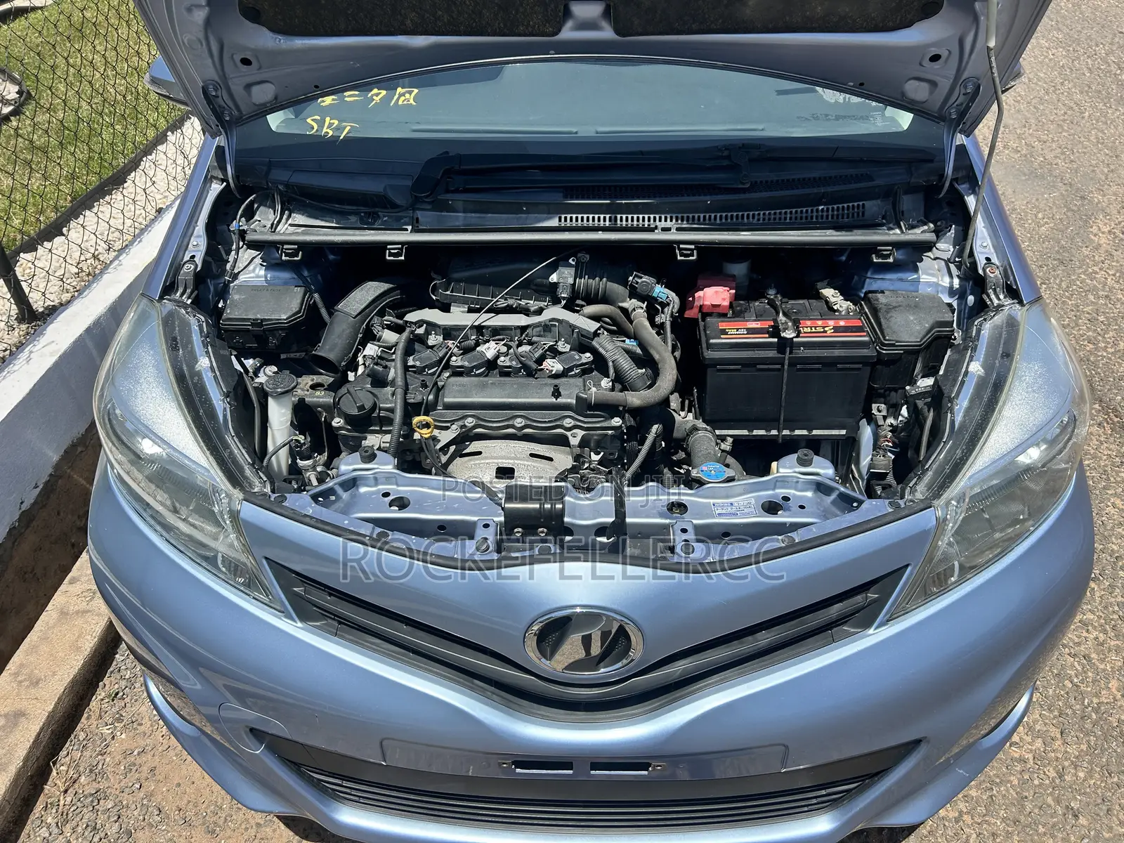 Toyota Vitz 2014 Blue