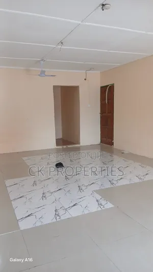 Mini Flat in Parakuo Estate for rent