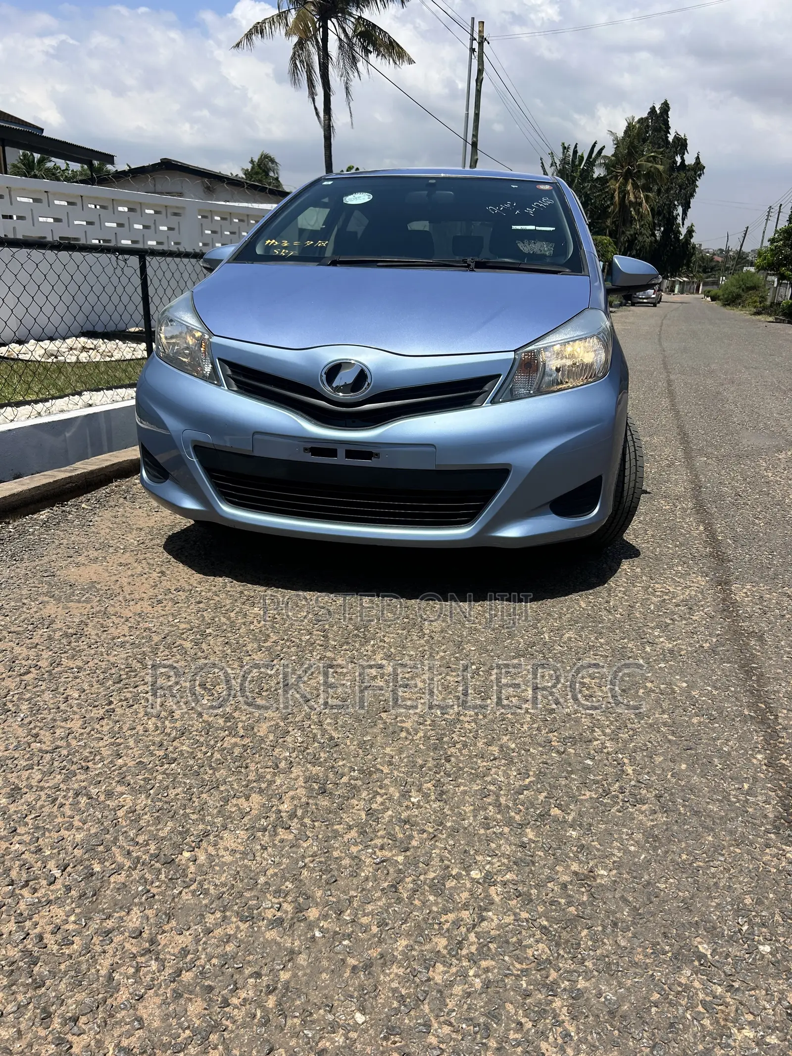 Toyota Vitz 2014 Blue