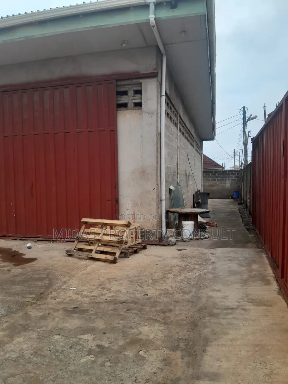 Self Compound Warehouse for Rent at Spintex