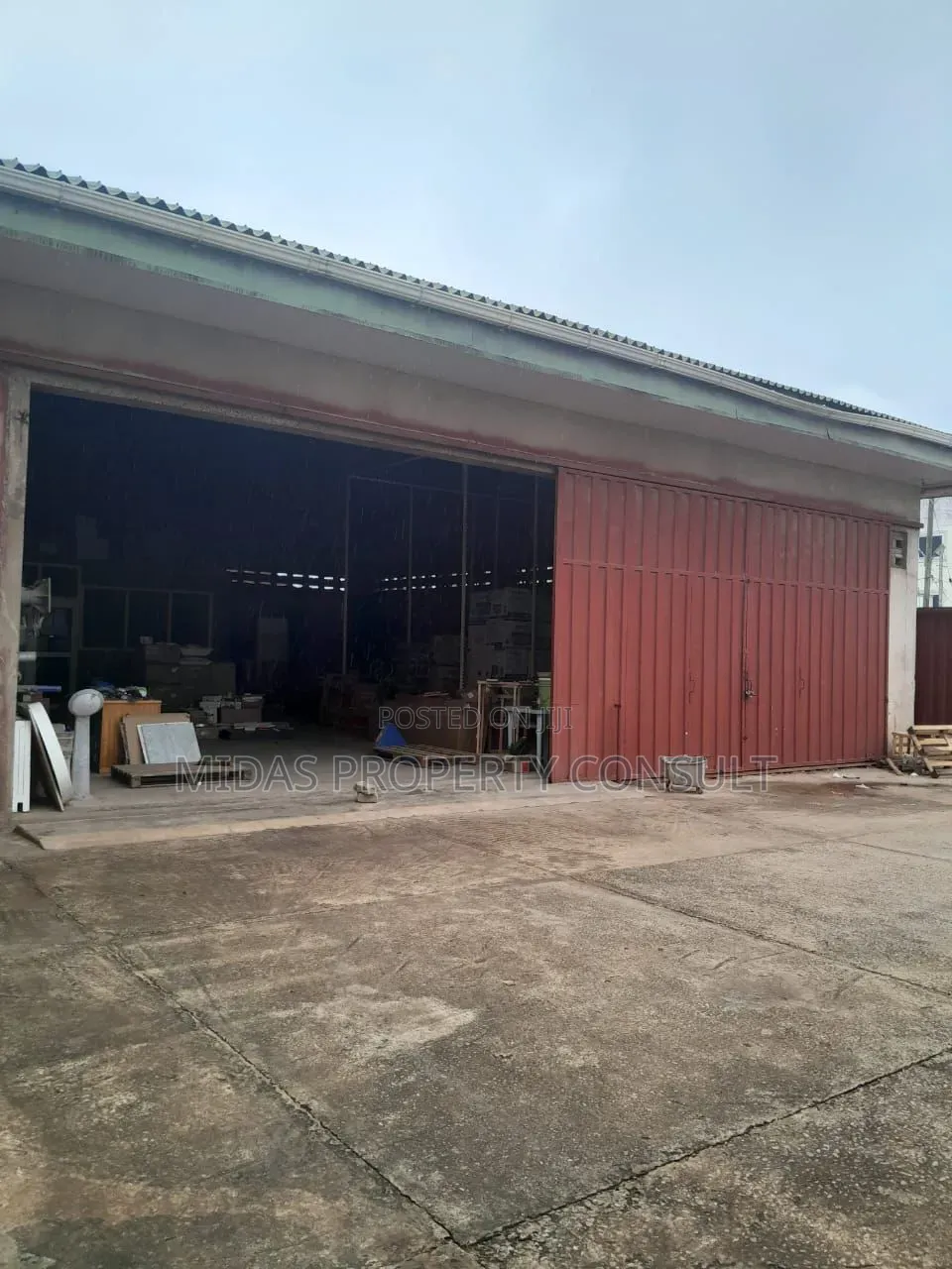 Self Compound Warehouse for Rent at Spintex