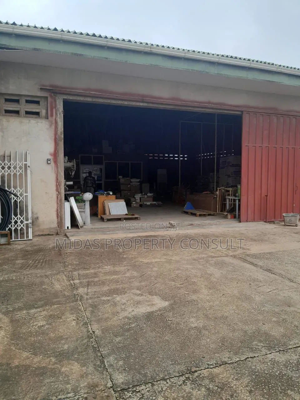 Self Compound Warehouse for Rent at Spintex