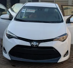 Toyota Corolla 2017 White