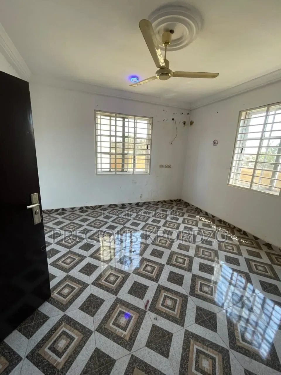 2bdrm Apartment in Ashiyie Adenta for rent
