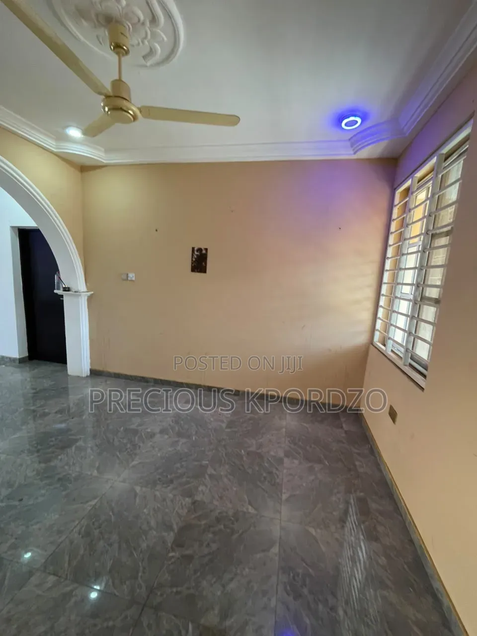 2bdrm Apartment in Ashiyie Adenta for rent