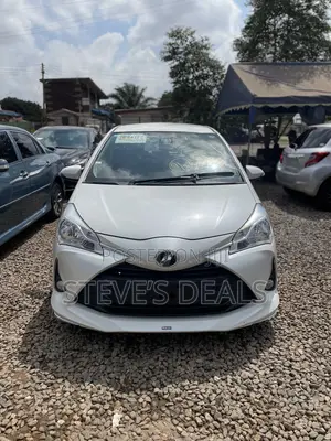 Toyota Vitz 1.3 FWD 5dr 2017 White