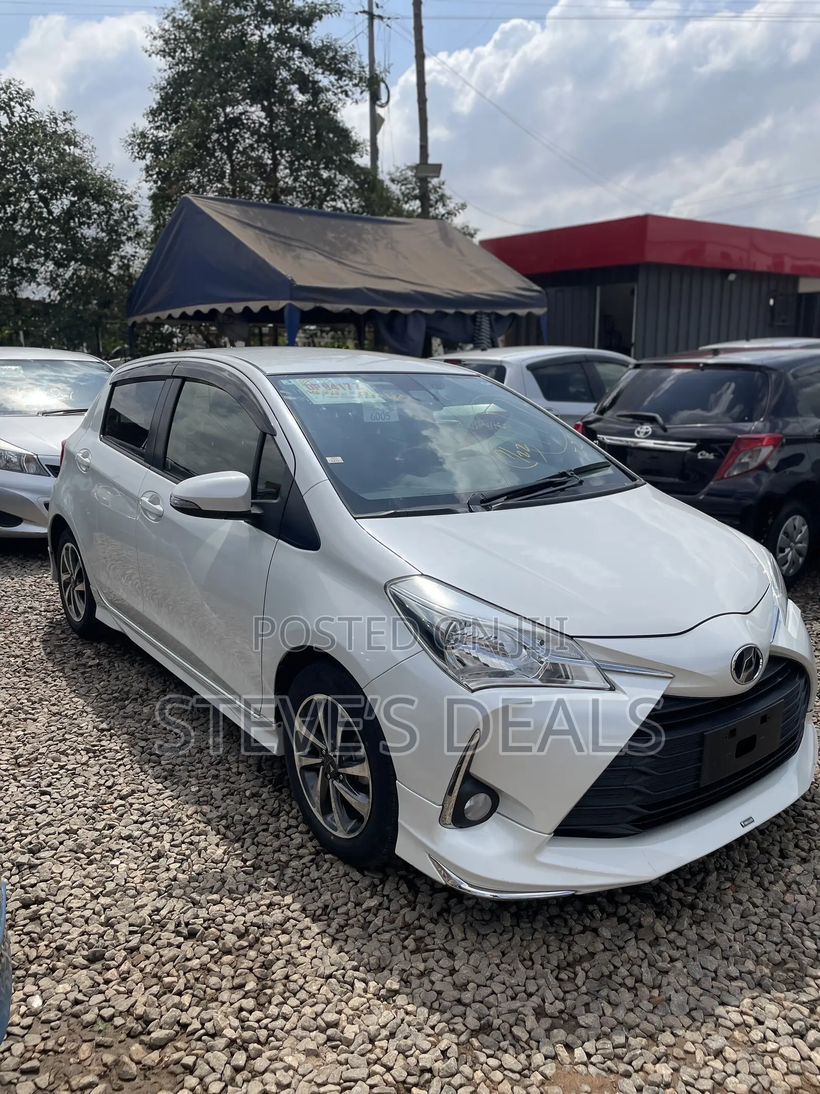 Toyota Vitz 1.3 FWD 5dr 2017 White