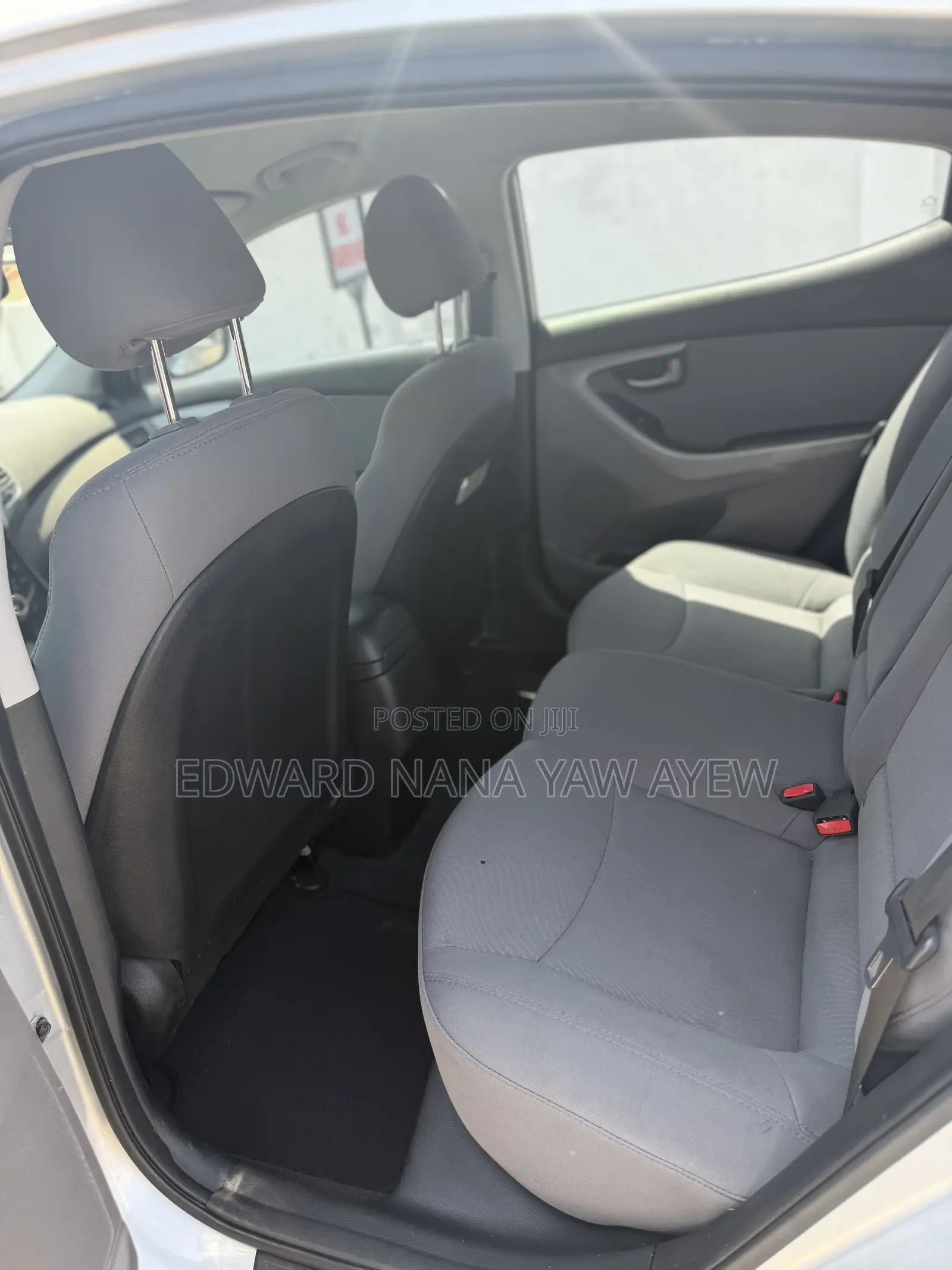 Hyundai Elantra SE Sedan FWD (1.8L 4cyl 6M) 2016 Silver