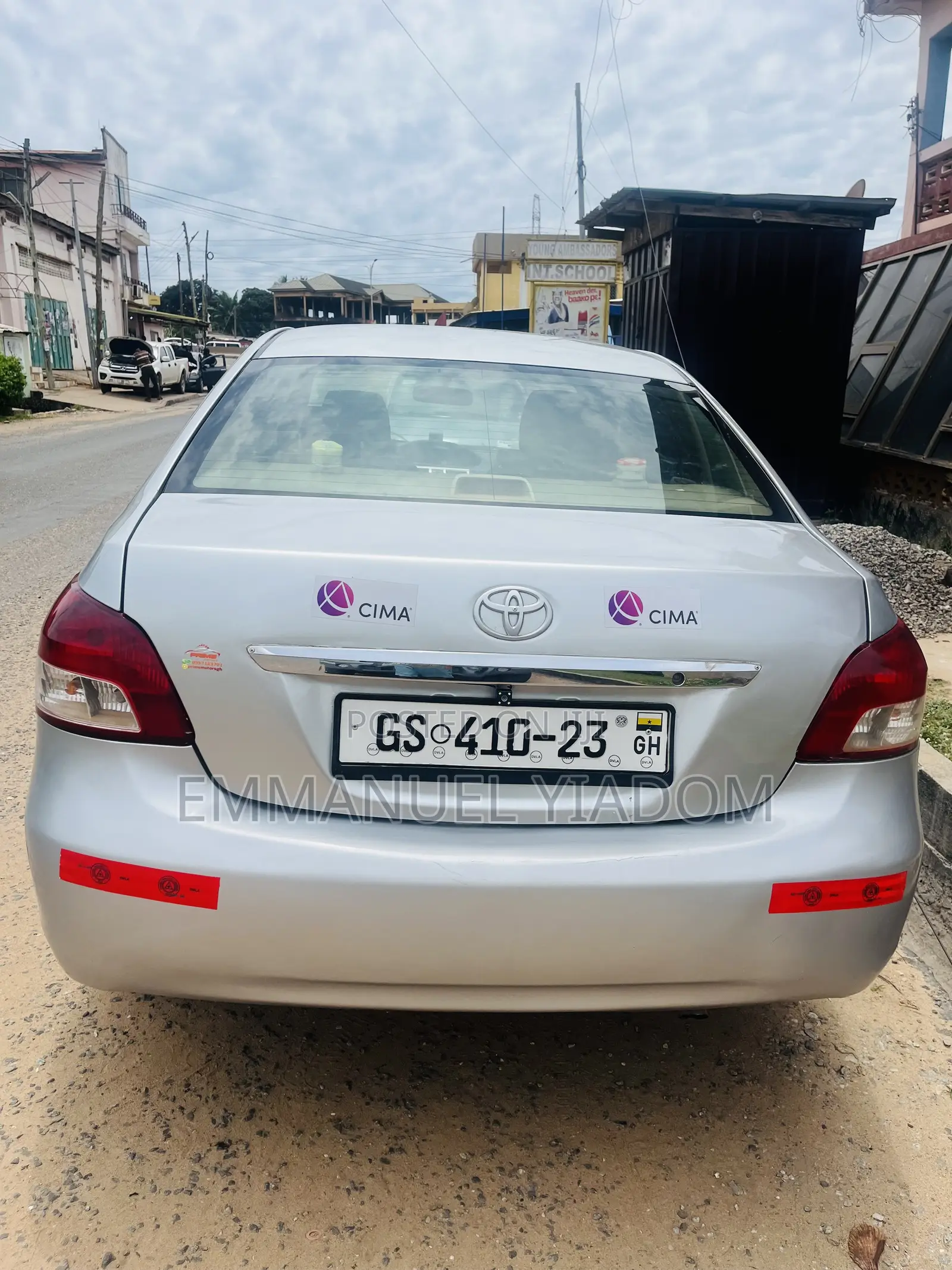 Toyota Belta 2010 Silver