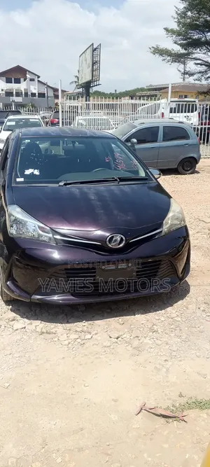 Toyota Vitz 2015 Black