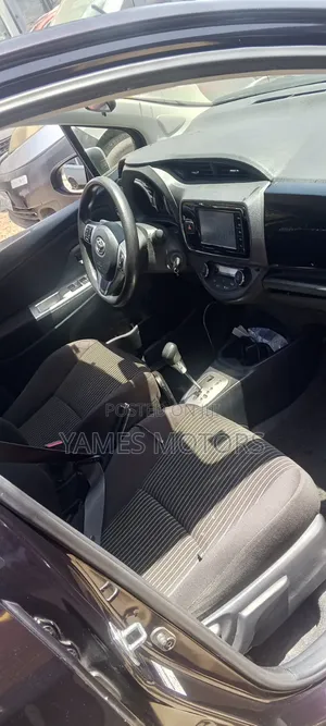 Toyota Vitz 2015 Black