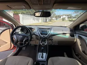 Hyundai Elantra 2013 Red