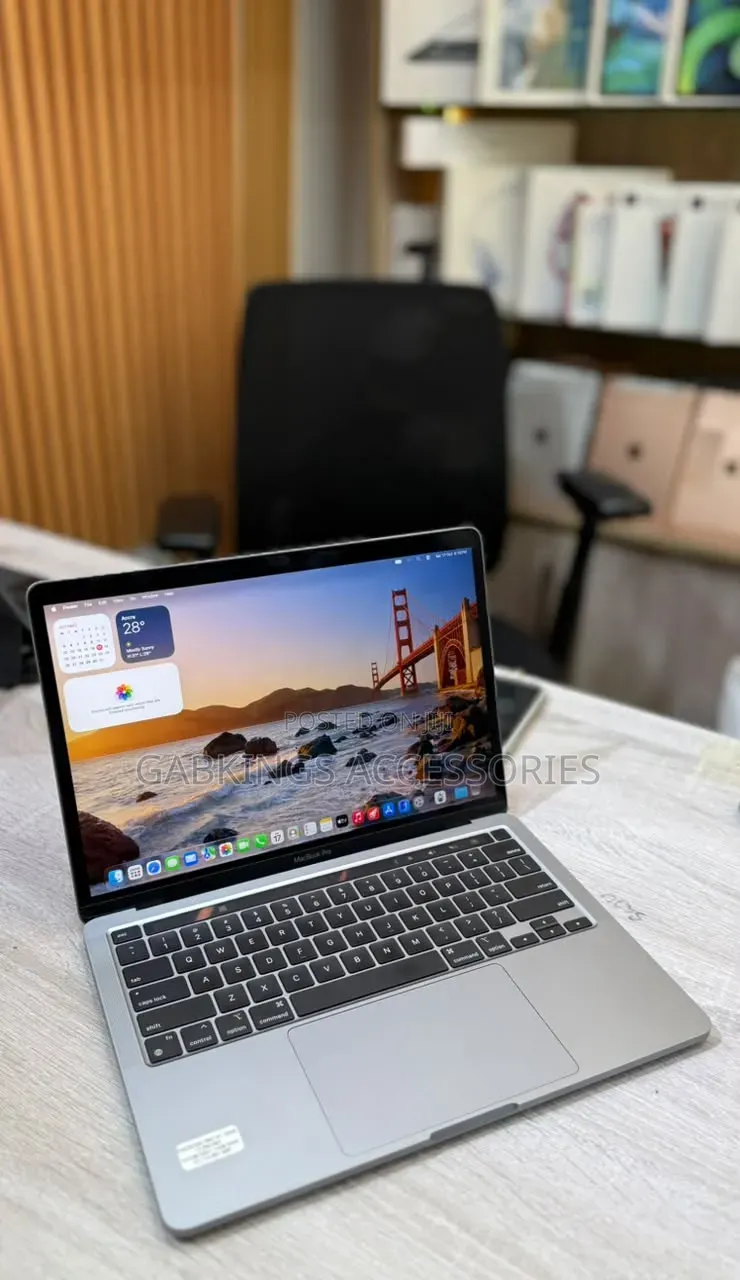 Laptop Apple MacBook Pro 2020 16GB Intel Core i5 SSHD (Hybrid) 512GB