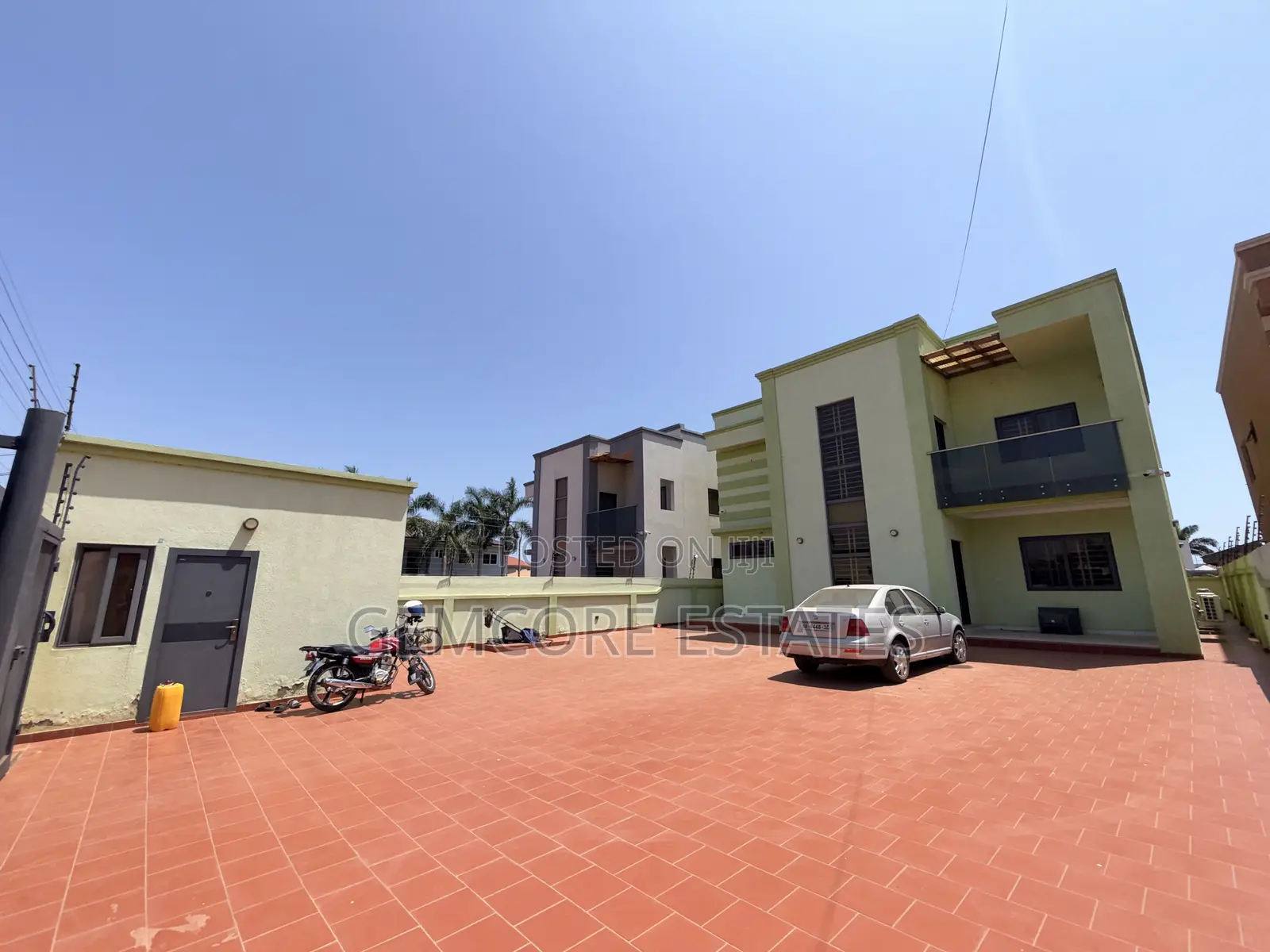 4bdrm House in School Junction, Ashaley Botwe for sale