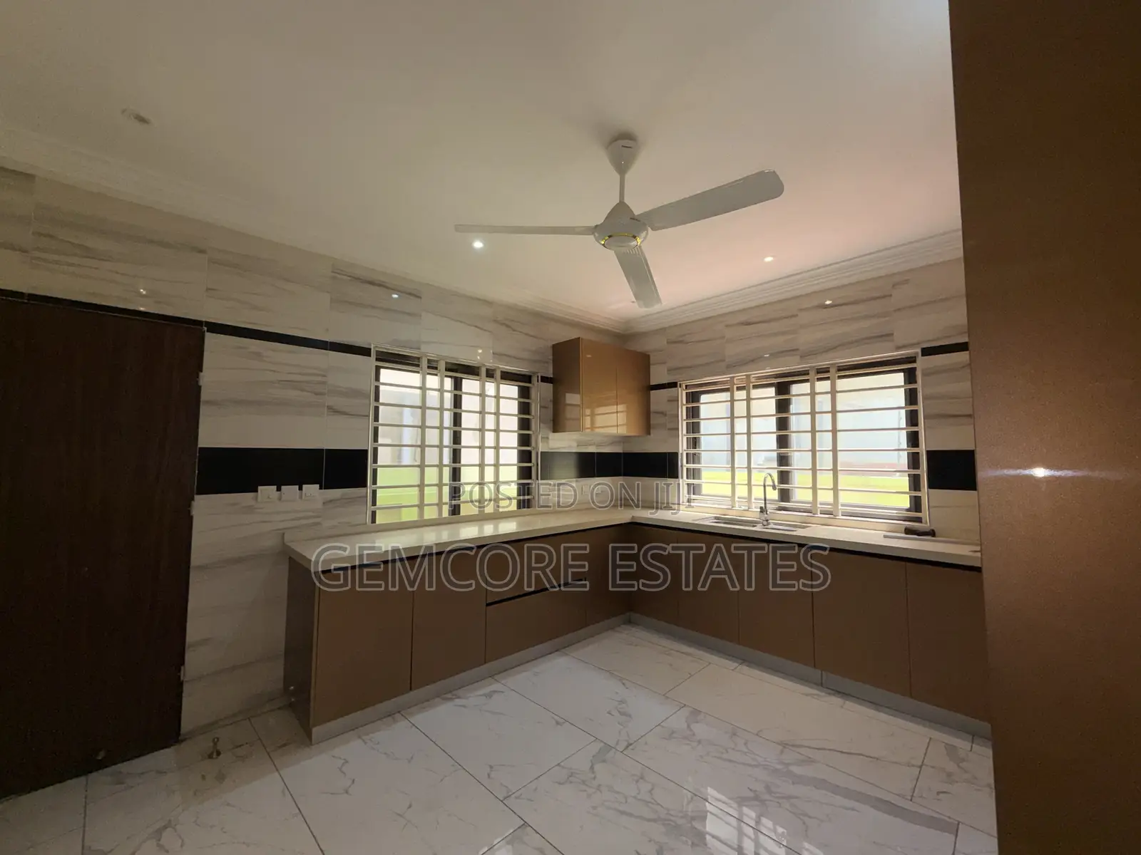 4bdrm House in School Junction, Ashaley Botwe for sale