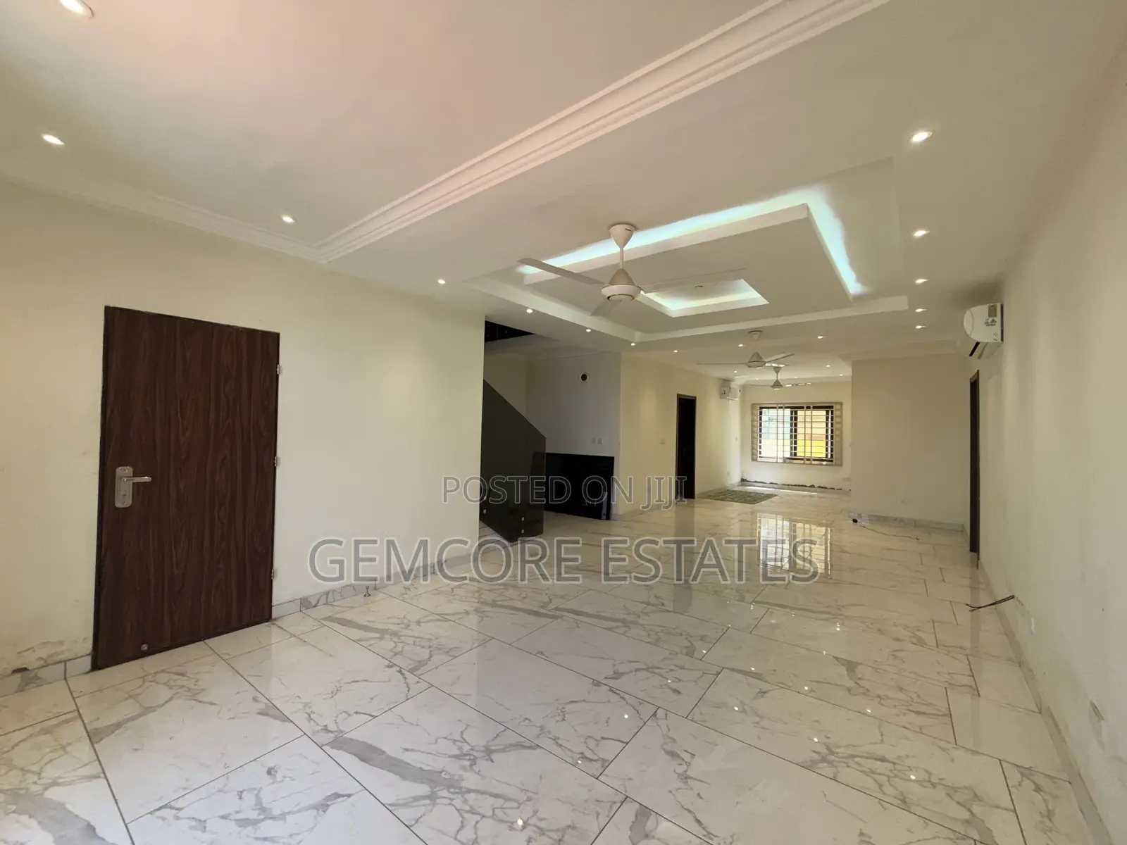 4bdrm House in School Junction, Ashaley Botwe for sale