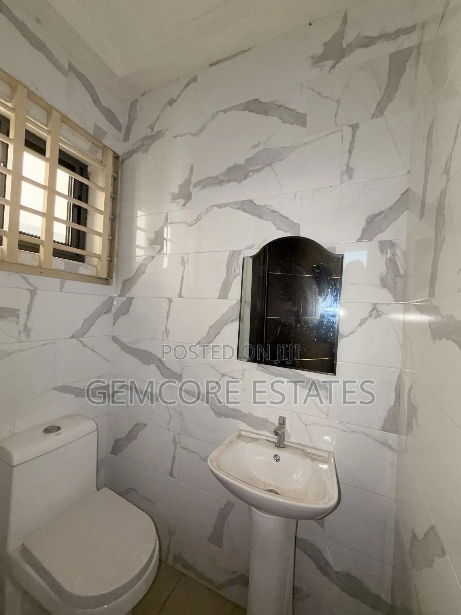 4bdrm House in School Junction, Ashaley Botwe for sale