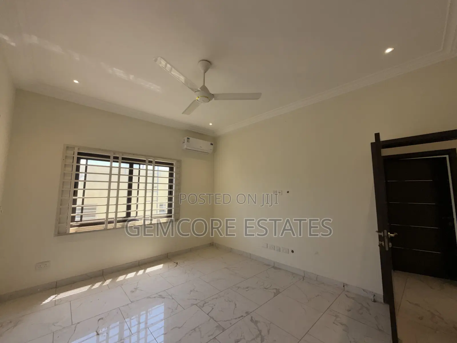 4bdrm House in School Junction, Ashaley Botwe for sale