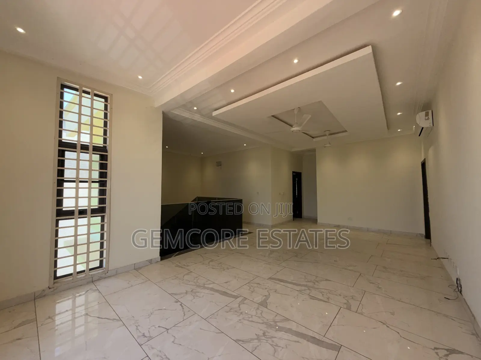 4bdrm House in School Junction, Ashaley Botwe for sale