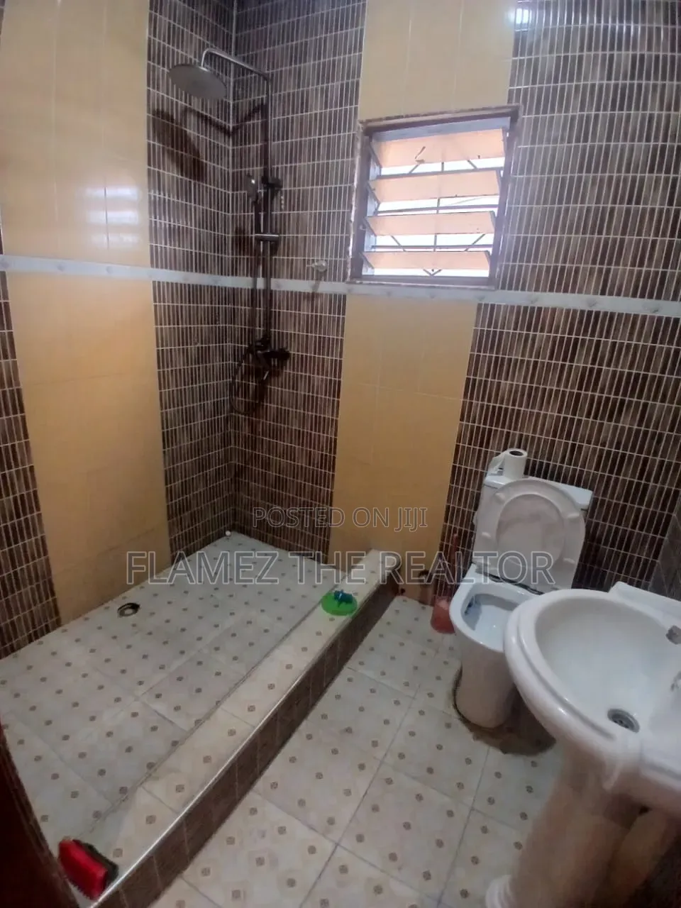 2bdrm Apartment in Kpobiman Container, Amasaman for rent