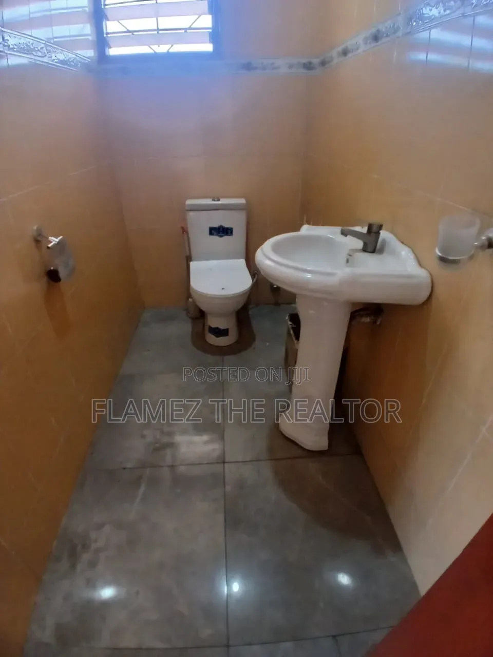 2bdrm Apartment in Kpobiman Container, Amasaman for rent
