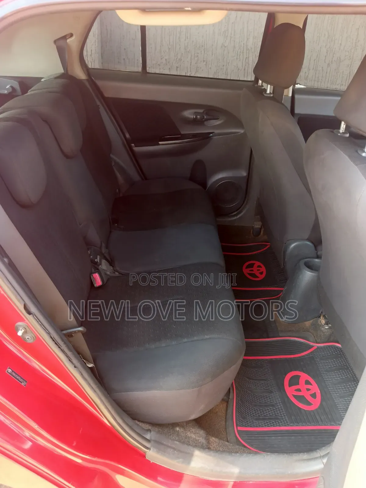 Scion xD Base 2013 Red