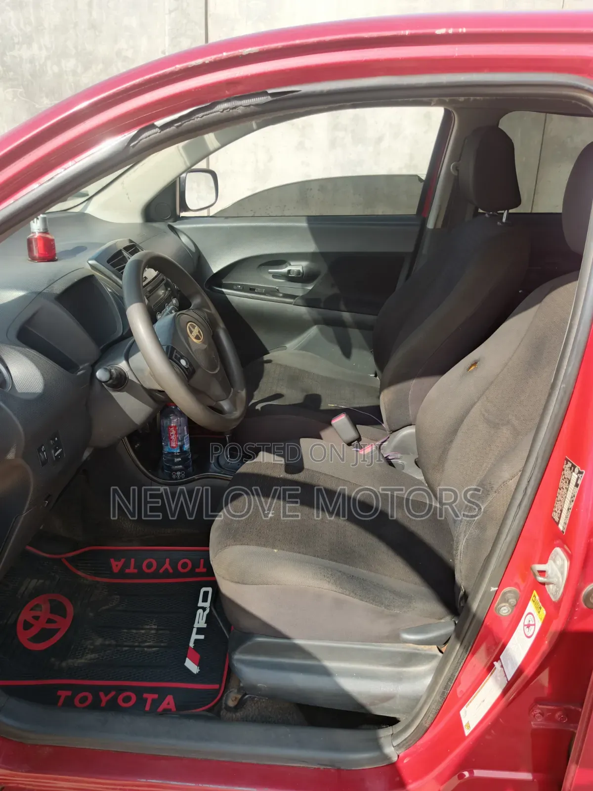 Scion xD Base 2013 Red