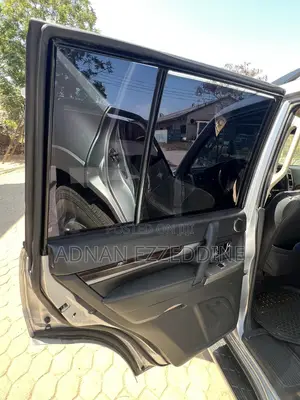 Mitsubishi Pajero 2017 Silver