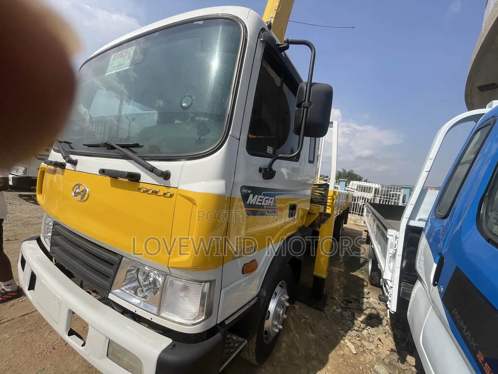 Hyundai Mega Crane Truck for Sale
