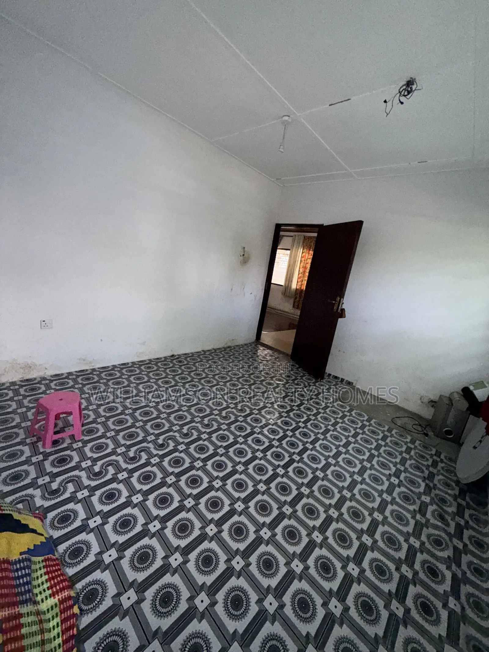 2bdrm House in Community 18 Area, Spintex for rent