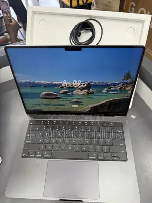 Laptop Apple MacBook Pro 2025 M5 24GB Apple M5 SSD 1T
