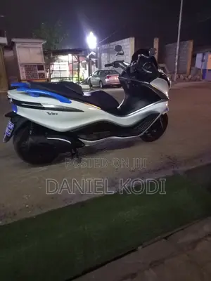 Piaggio Scooter 2014 White